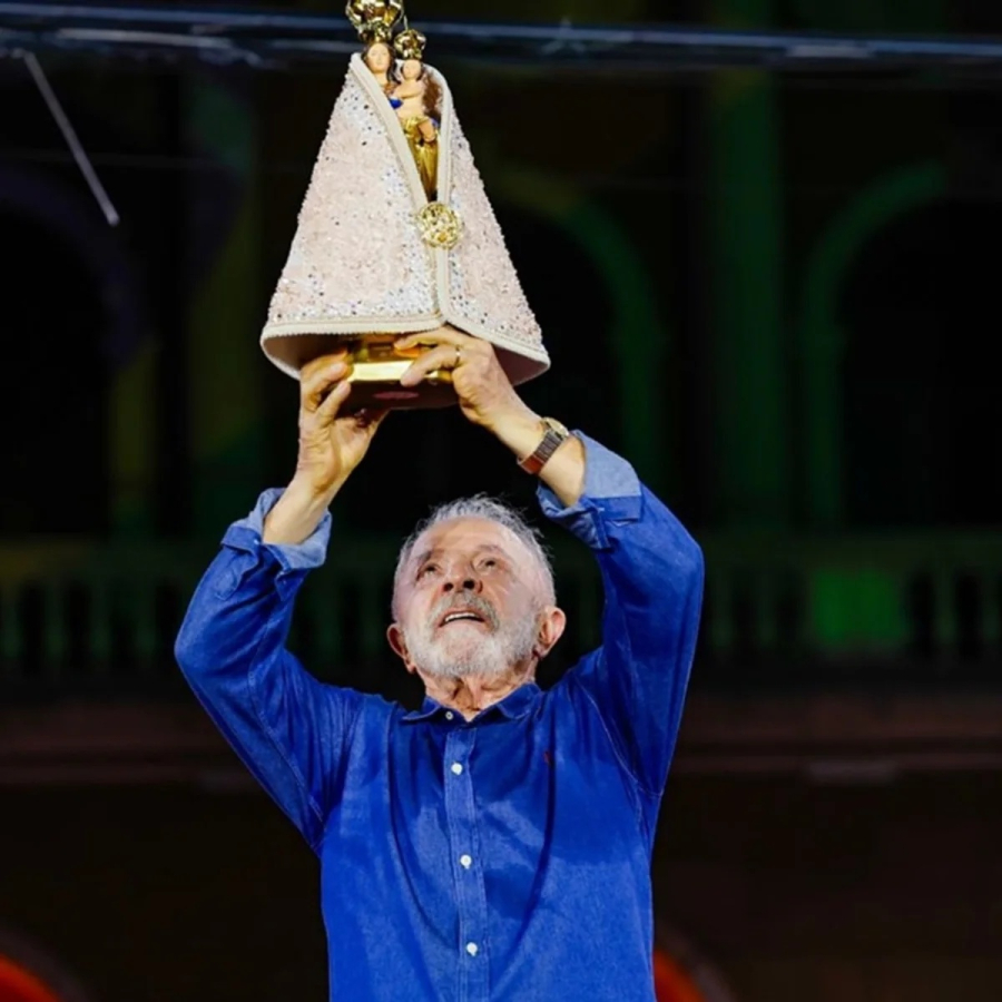 “Padroeira do Brasil não será avacalhada”, diz Lula em Belém