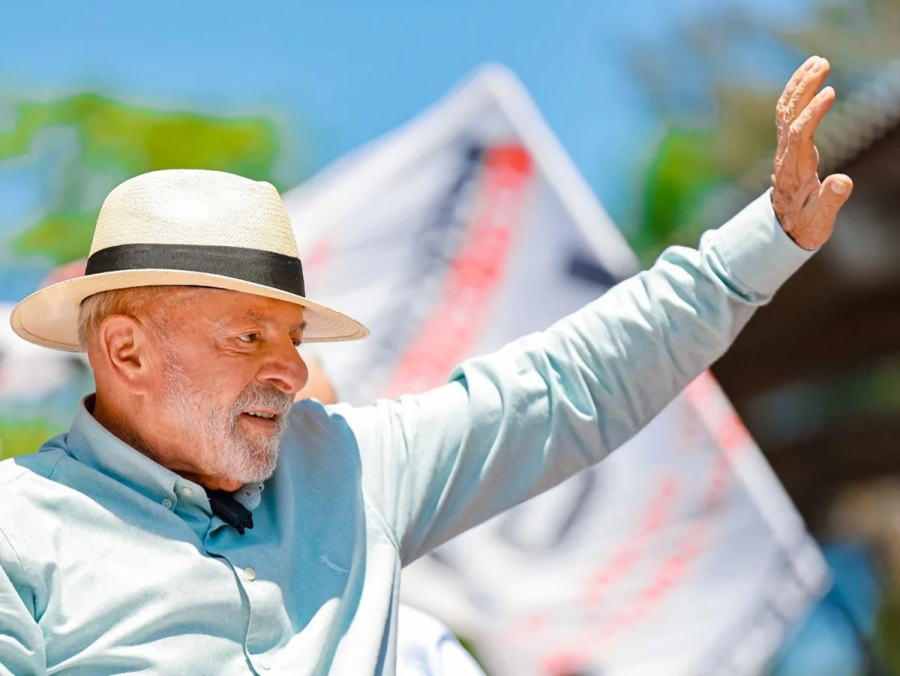 MUTIPLICAÇÃO DE APOIO A LULA NO SEGUNDO TURNO MOVE O BRASIL