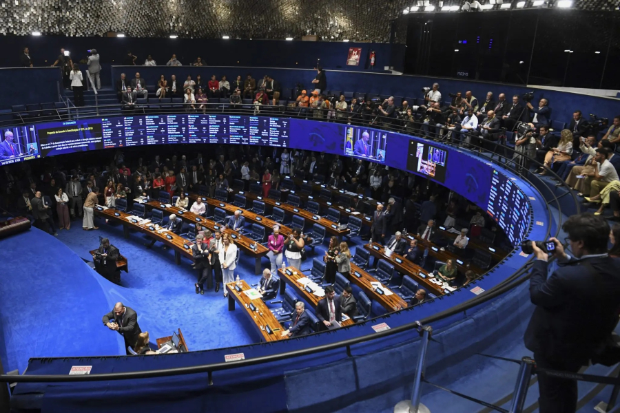 Em vitória do governo Lula e dos trabalhadores do Brasil, Senado aprova o fim da escala 6×1