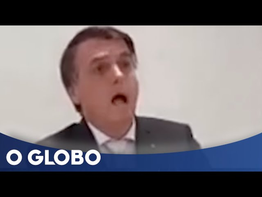 Brasil teve recorde de mortes, demorou a comprar vacinas e Jair Bolsonaro debochou de quem sentia falta de ar enquanto Flávio participava de festas com garotas de programa; relembre vídeo