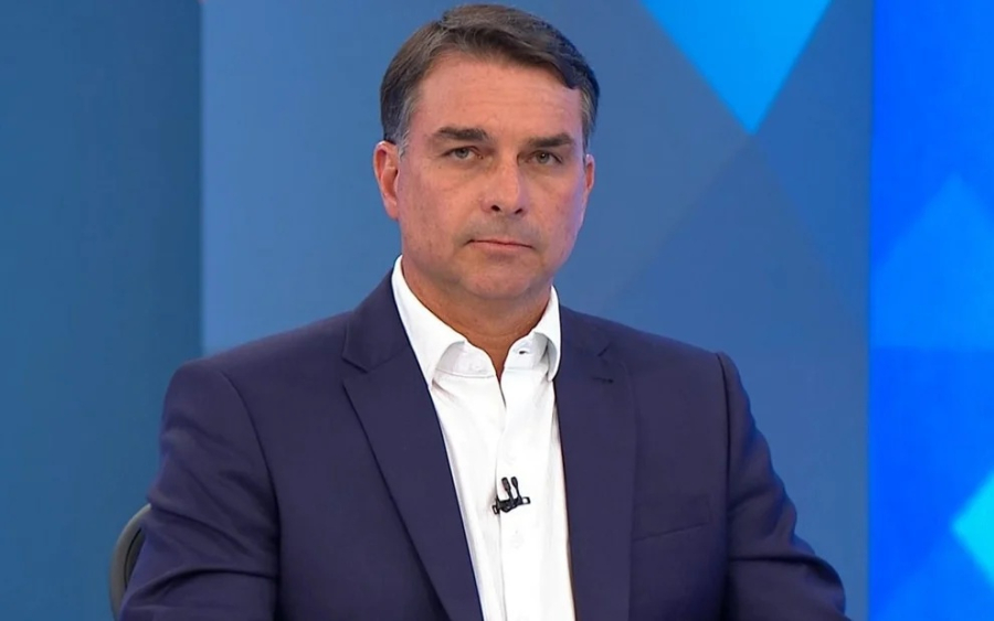 LULA VENCE FLÁVIO BOLSONARO EM TODOS OS GRUPOS DE INDECISOS NO DEBATE DA GLOBO