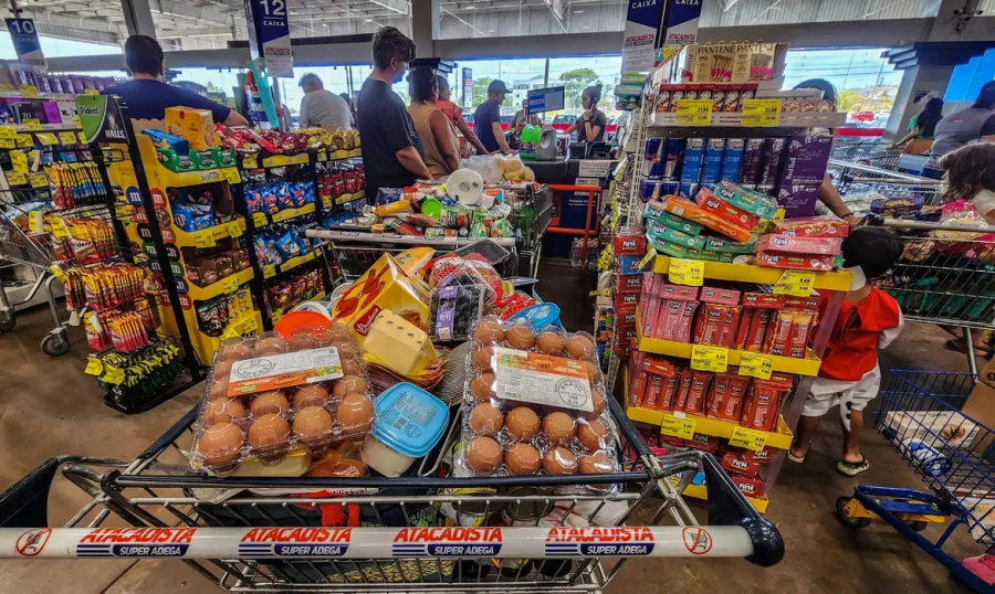 Consumo de alimentos cresce após proibição das bets pelo presidente Lula, informa Abras